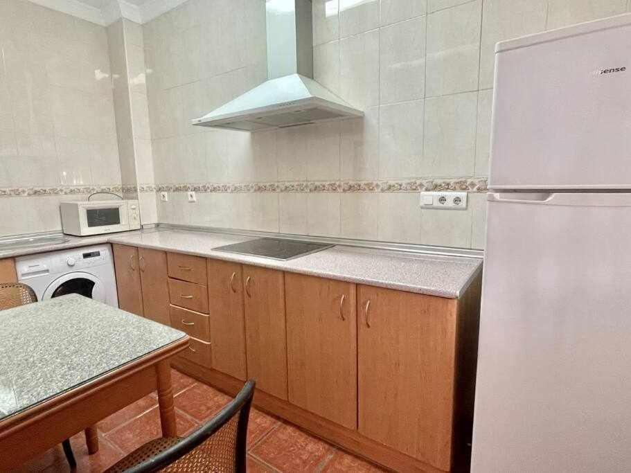 Apartamento Cerca De La Playa Torrecilla เนร์คา ภายนอก รูปภาพ
