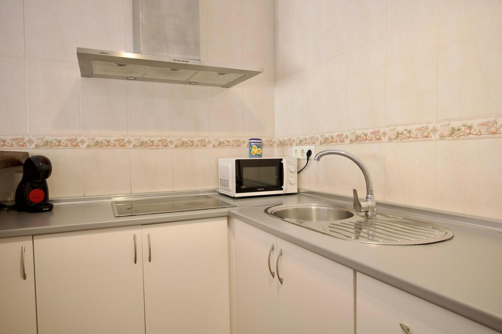 Apartamento Cerca De La Playa Torrecilla เนร์คา ภายนอก รูปภาพ