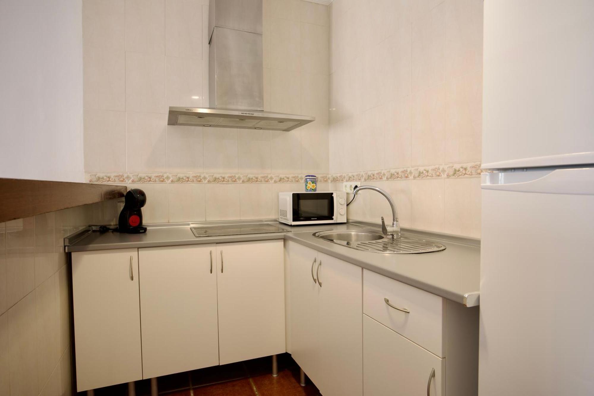 Apartamento Cerca De La Playa Torrecilla เนร์คา ภายนอก รูปภาพ