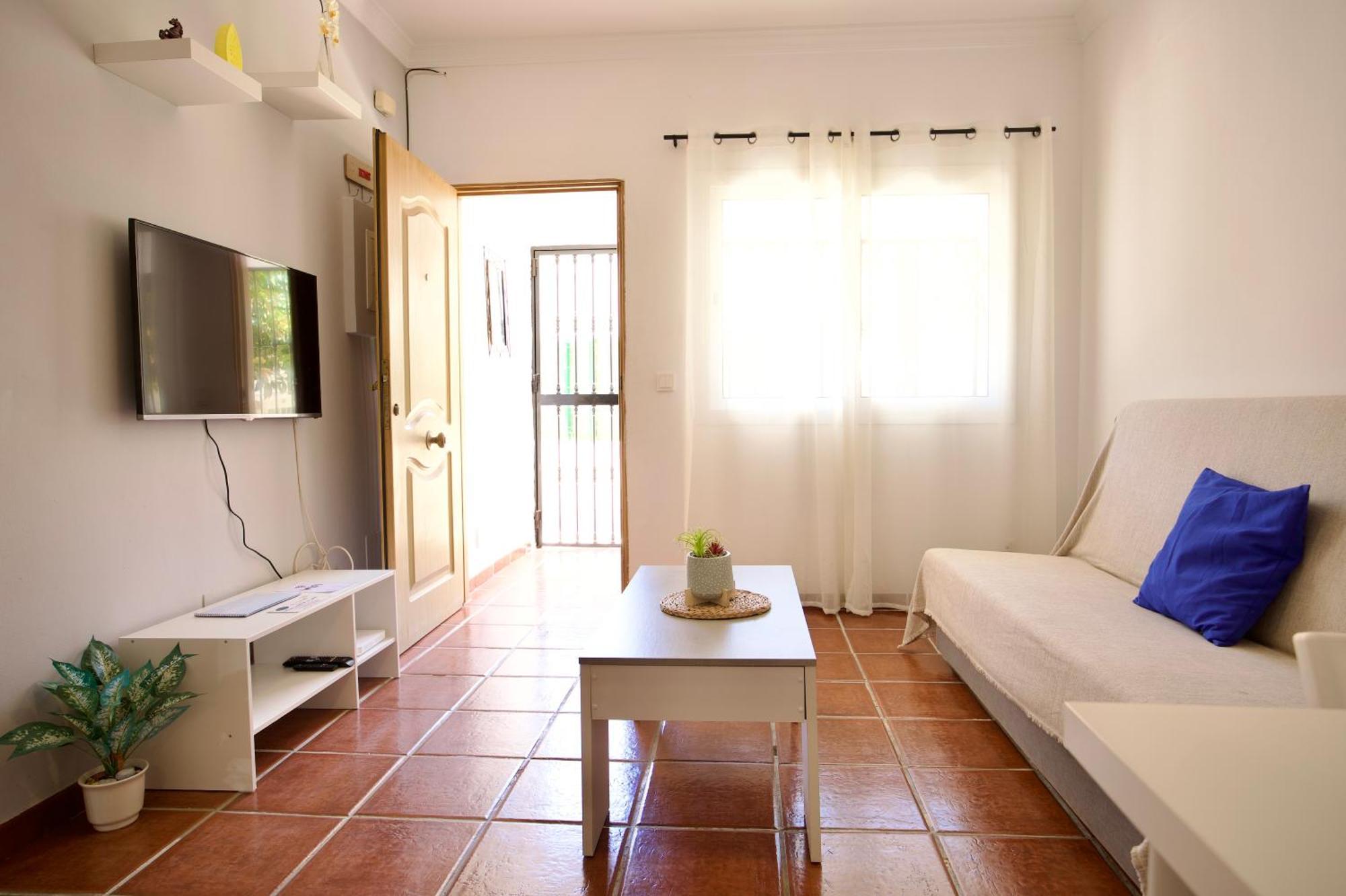 Apartamento Cerca De La Playa Torrecilla เนร์คา ภายนอก รูปภาพ